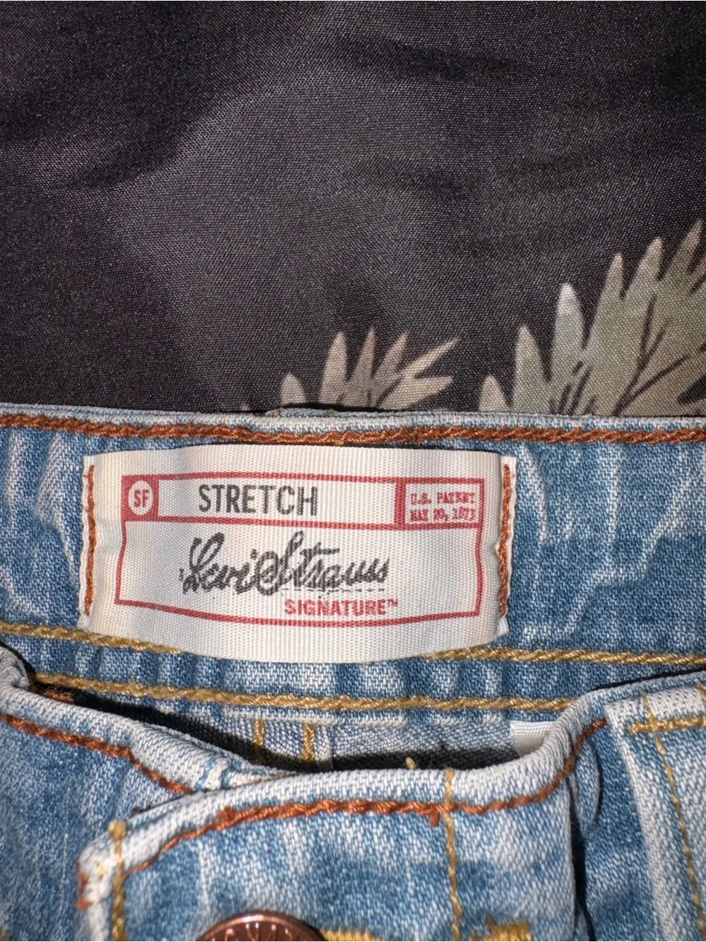 Levi Strauss Signature Stretch Shorts